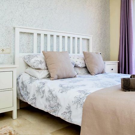 Free One Bedroom Retreat In Elviria Marbella Bagian luar foto